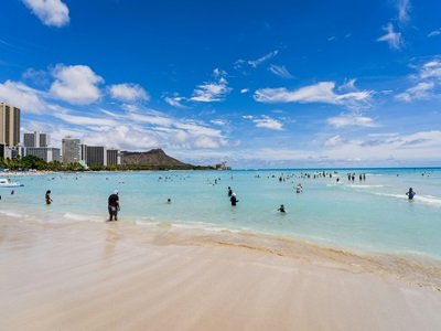 Enjoy some of the best live views that Oahu has to offer with our Oahu webcams.