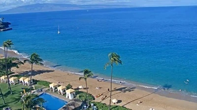 Live view from Kaanapali Beach in Maui Hawaii