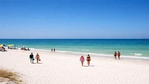 Beautiful, live view of Clearwater Beach as seen from Frenchy's Rockaway Grill.