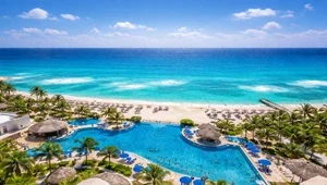 Live view from the top of the Grand Park Royal looking out over the pool, beach and Caribbean.