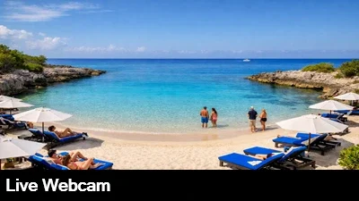 Live view of the private beach at the Hotel Presidente Cozumel.