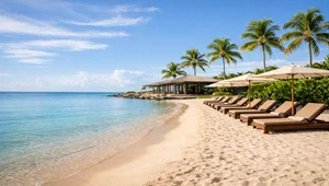 Live, close up view of the beach and Caribbean from the Playa Nizuc Resort in Cancun.